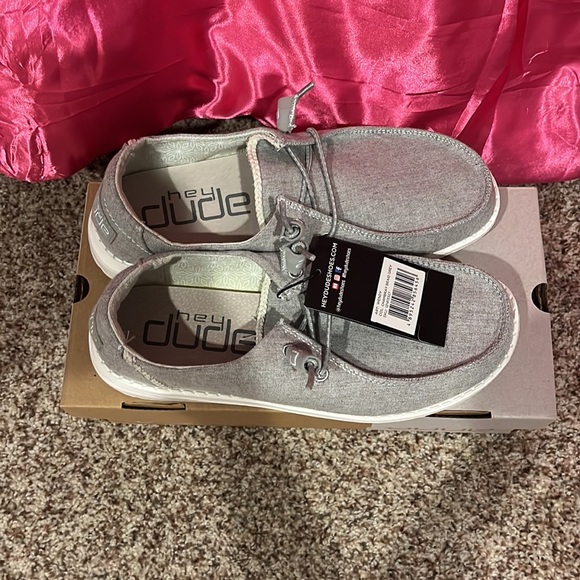 Grey Hey dudes size 7 - Picture 2 of 4